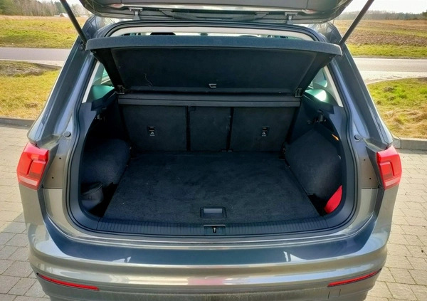 Volkswagen Tiguan cena 95500 przebieg: 143000, rok produkcji 2019 z Ostrołęka małe 562